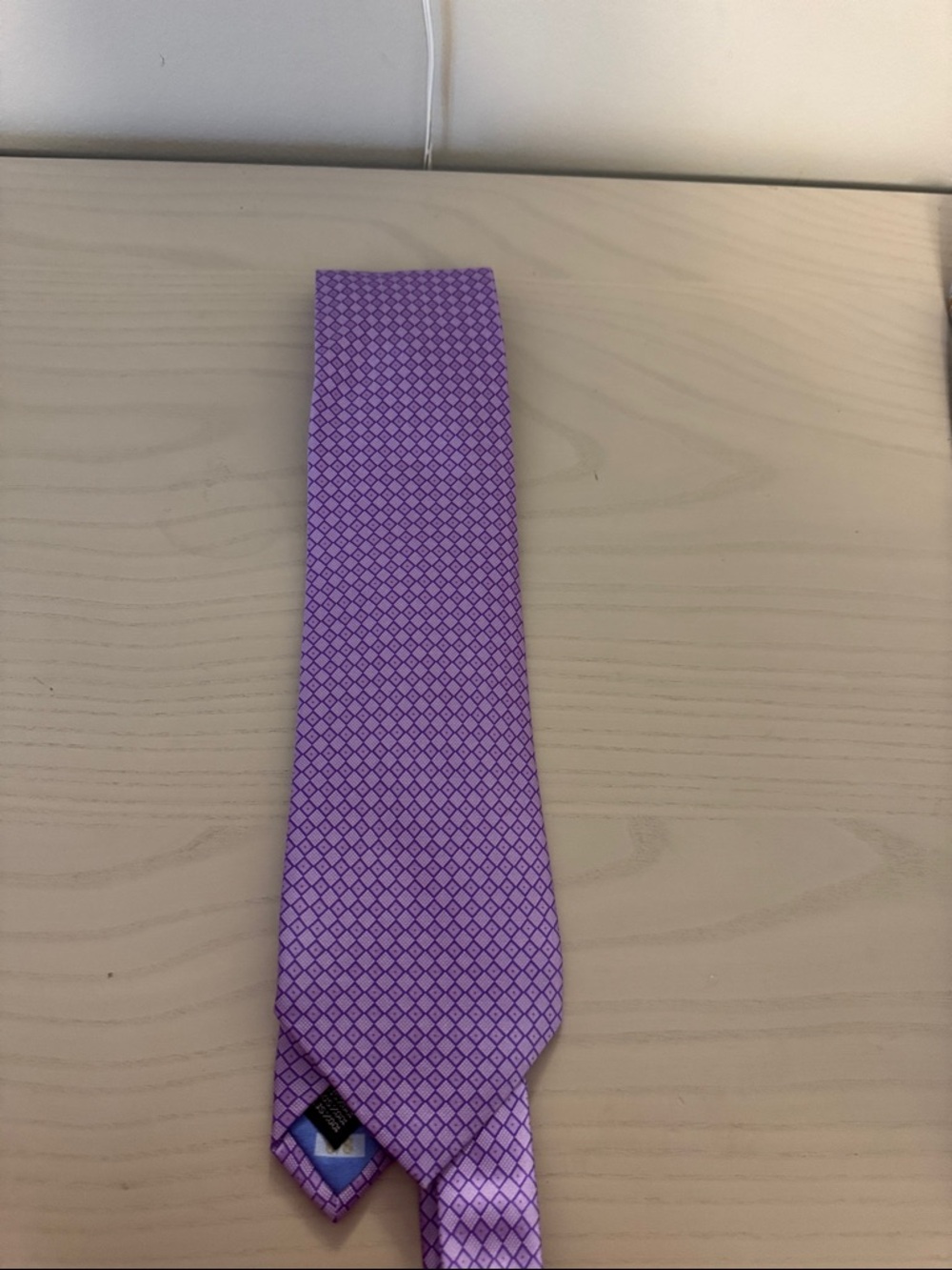 Men's Lavender Geometric Silk Tie - Sleek Formal Accessory